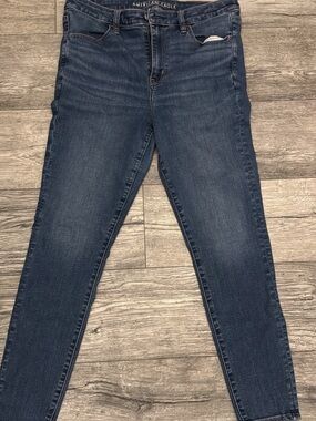 American Eagle Outfitters Women's Dark Wash Skinny Jeans